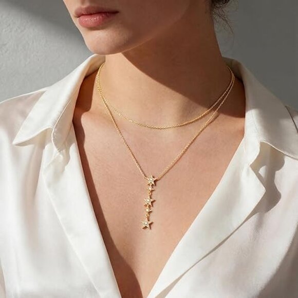 Neiman Marcus 14k Gold Plated Trio Star Charm Necklace - Picture 2 of 3